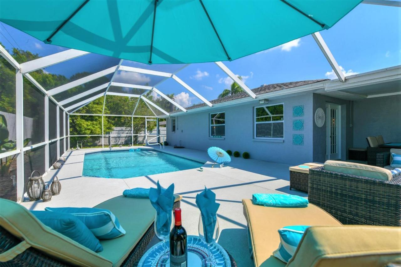 Contemporary Cozy Pool Villa II - Pool & Nearby Beach 베니스 외부 사진